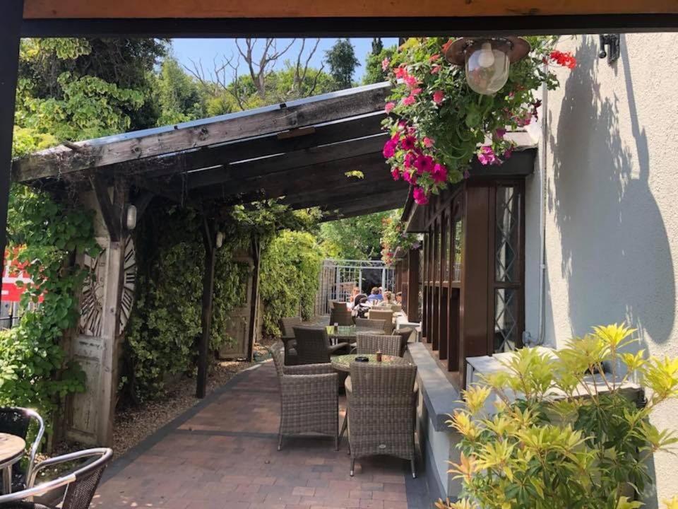 Chester Beatty Inn Ashford Esterno foto